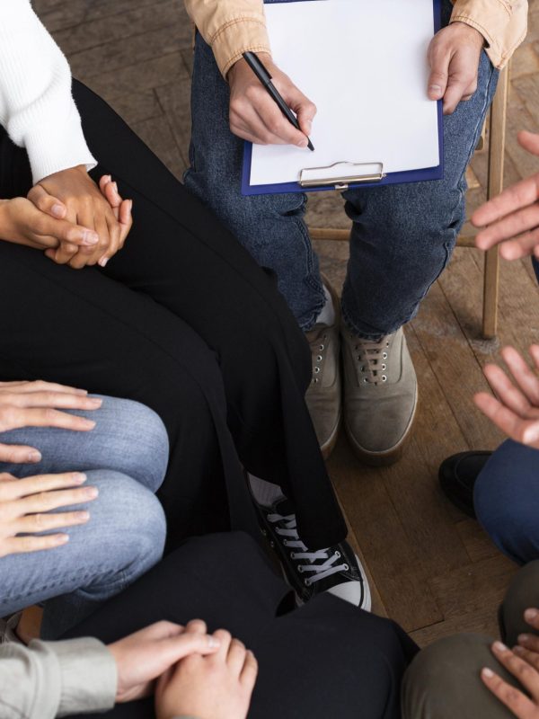 people-circle-group-therapy-session